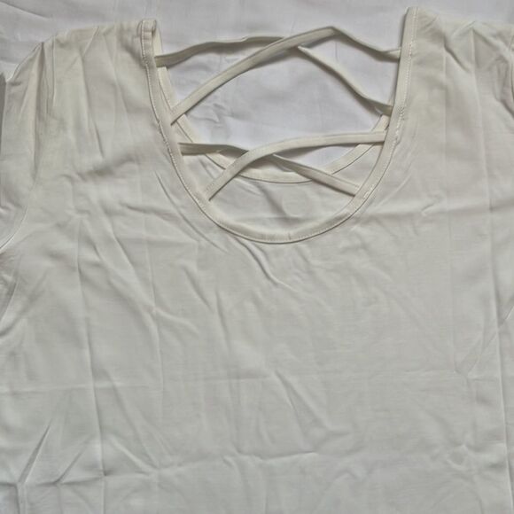 ⭐️nwt ALONG FIT Short-Sleeved T-Shirt Open Side Design⭐️ - Picture 12 of 12